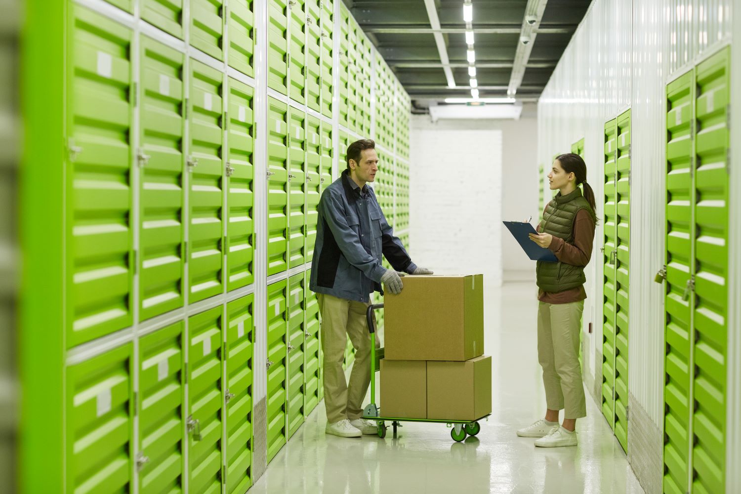 people working with parcels in warehouse 2023 11 27 04 56 46 utc